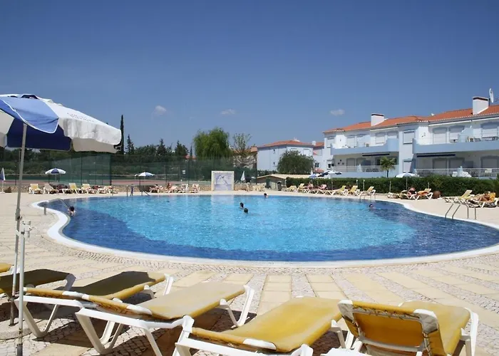 Four Bedroom With Private Pool Oasis Parque At09