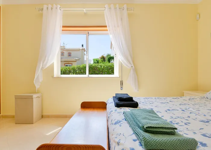 Four Bedroom With Private Pool Oasis Parque At09 Portimão