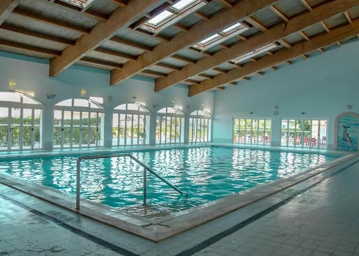 别墅 Four Bedroom With Private Pool Oasis Parque At09 波尔蒂芒