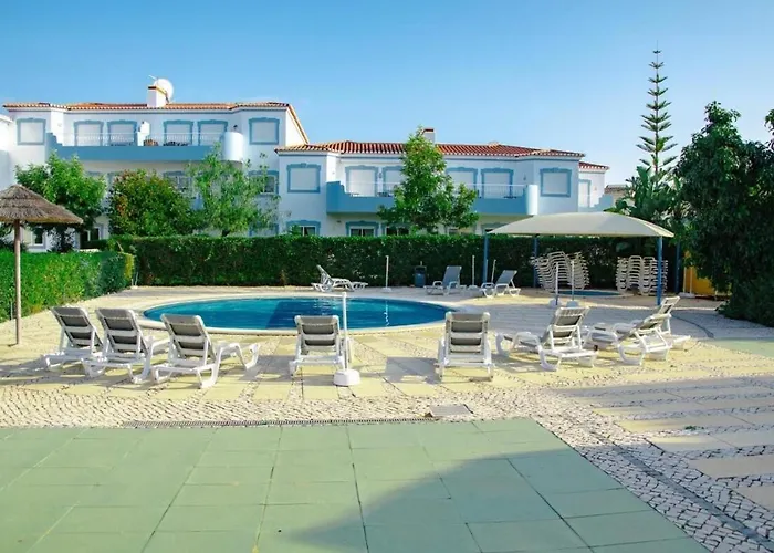 Four Bedroom With Private Pool Oasis Parque At09